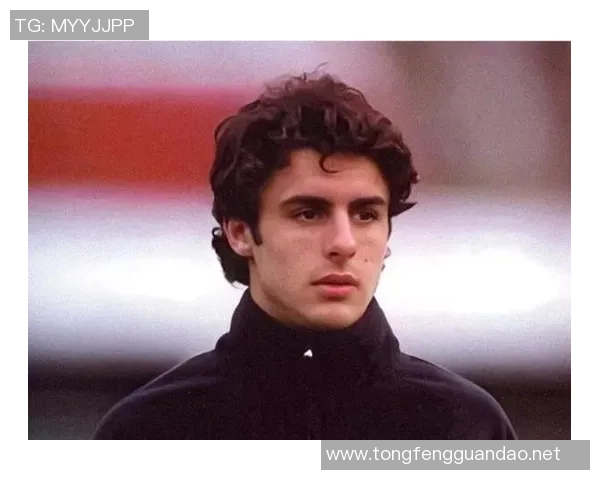 足球71号球星引领潮流 成为新一代足坛偶像的传奇之路